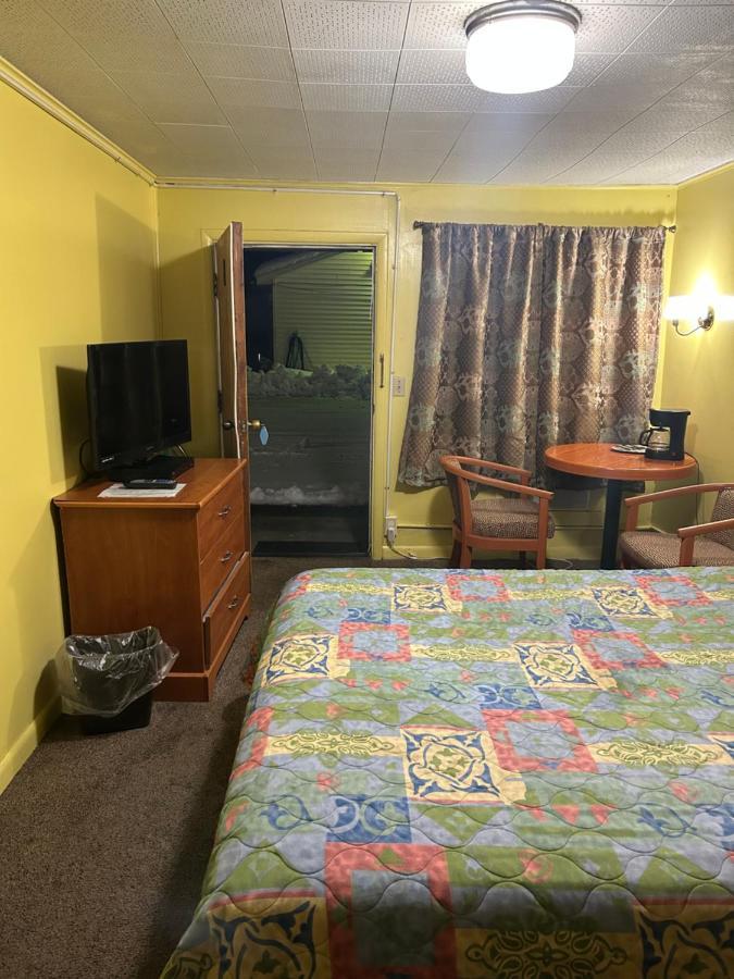 Budget Inn Motel Chemult Exterior photo