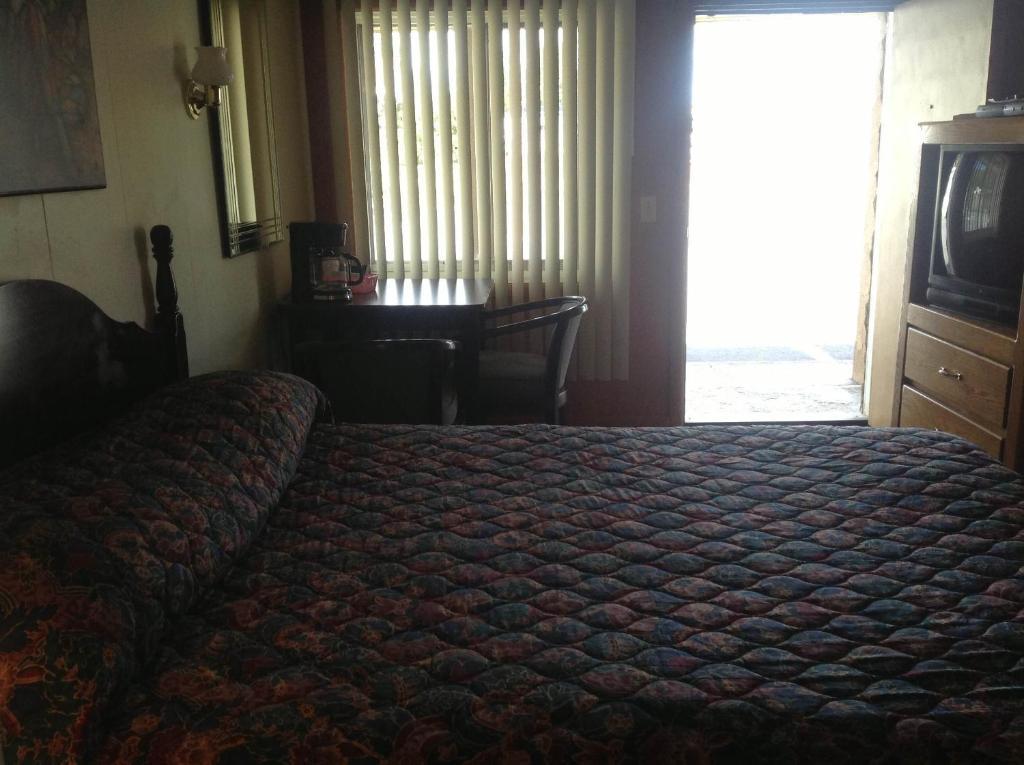 Budget Inn Motel Chemult Exterior photo